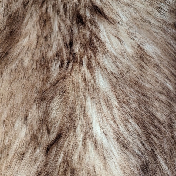Real Fur Vest, Size 42 - Picture 6 of 11